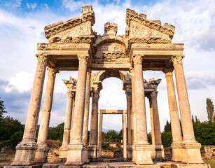 Obraz premium The most famous columns of the ancient city of Aphrodisias