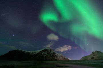 Fototapeta na wymiar Nordlichter über den Lofoten in Norwegen