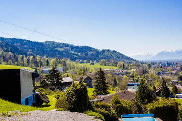 Panoramablick: Genießen Sie die malerische Kulisse von Bregenz und dem Bodensee