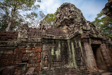 Fototapeta premium Banteay Samre temple, is a temple at Angkor where is showcases the unity of Hinduism and Buddhism located on Siem Reap, Cambodia