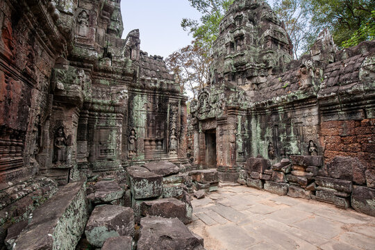 Banteay Samre temple, is a temple at Angkor where is showcases the unity of Hinduism and Buddhism located on Siem Reap, Cambodia