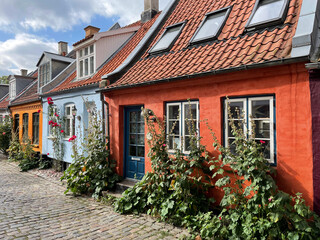 Fototapeta na wymiar Aarhus Altstadt mit typischen bunten Häusern, Dänemark