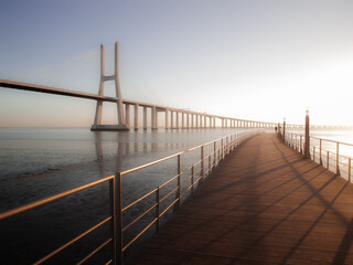 Fototapeta na wymiar Vasco da Gama bridge and pier