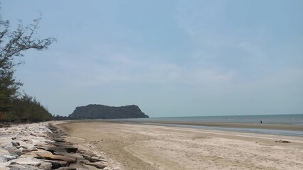 Mountain Coastal Escape: Scenic Beach.