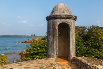 Obraz premium An old sentry box formerly belonging to the Dutch colony, Galle, Sri Lanka 