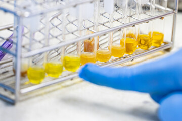 Solvent extraction system for samples  in the laboratory, Research and Development.