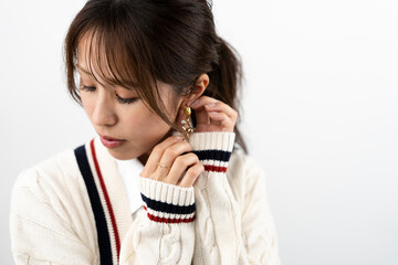 ピアスをした女性