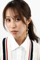 ピアスをした女性