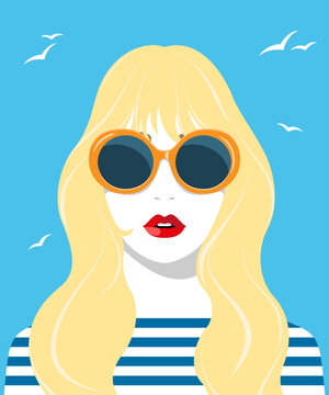 1387_Beautiful blonde woman wearing fashionable sunglasses