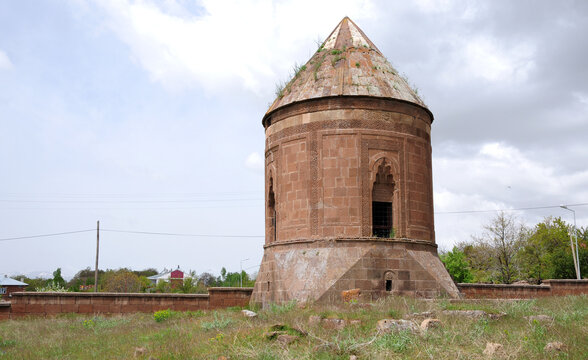 Located in Ahlat, Turkey, the Double Vaults were built in the 13th century.