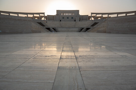Katara Amphitheatre was officially opened on 11 December 2011 with a spectacular concert especially created by legendary Vangelis and featuring world-renowned stars like Angela Gheorghiou, Roberto Ala