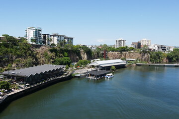 Fluss Brisbane River am Howard Smith Warves - obrazy, fototapety, plakaty