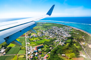 飛行機から見える景色 (石垣島)