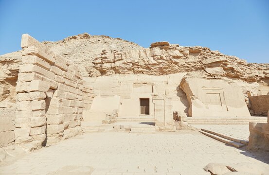 El Kab, an overlooked ancient Egyptian site known for its tombs and temple