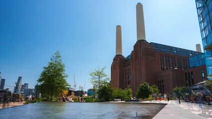 Battersea Power station housing development, Wandsworth, London. Beautiful timelapse video.