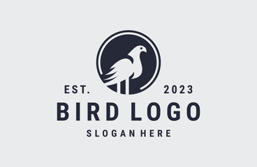 Bird logo vector icon illustration hipster vintage retro .