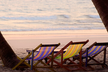 evening seaside There are chairs to sit and enjoy the atmosphere.