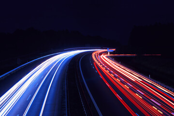 Langzeitbelichtung - Autobahn - Strasse - Traffic - Travel - Background - Line - Ecology - Highway - Night Traffic - Light Trails - High quality photo