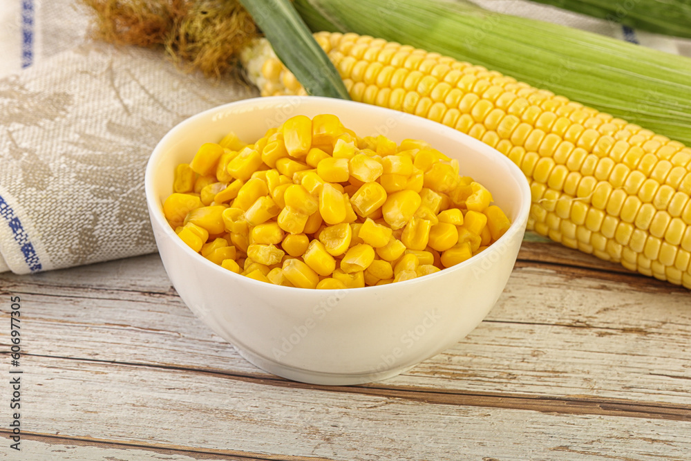 Wall mural canned yellow corn in the bowl