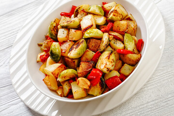 Pan-Browned Potatoes with red pepper and garlic