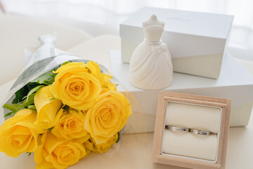 結婚　バラと指輪の壁紙