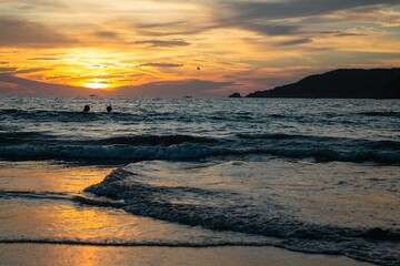 Obraz premium Beautiful view of the sea at sunset.