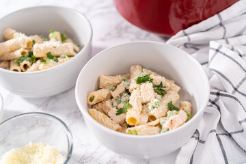 Chicken alfredo pasta