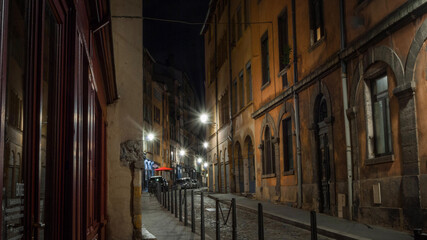 Fototapeta na wymiar Petite rue du vieux Lyon