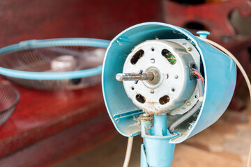 The fan with the impeller removed sees the motor.