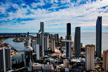 Obraz premium City Sirens: A Symphony of Skyscrapers in Surfers Paradise's Urban Embrace
