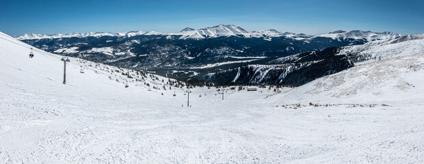 Fototapeta na wymiar breckenridge colorado ski resort town and ski slope in spring
