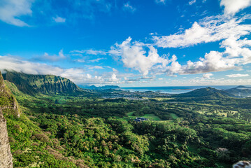 Fototapeta premium Panoramic aerial image from the Pali Lookout on the island of Oahu in Hawaii.