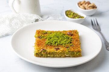 Turkish dessert antep kadayif - pistachio kadayif