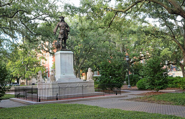 Fototapeta premium General Ogelthorpe statue - Savannah, Goergia