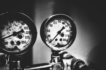 pressure valves 