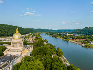 Fototapeta premium West Virginia State Capitol