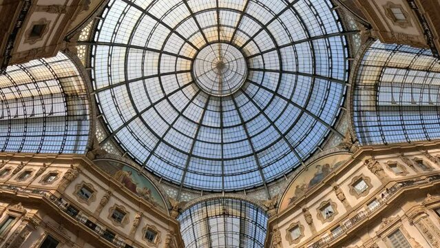 The roof of the fashion city of Milan it's a high and the classist place in Italy. This turns around in the perfection