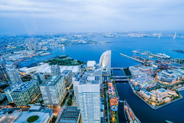神奈川県横浜市西区みなとみらいの展望台からの都市夜景