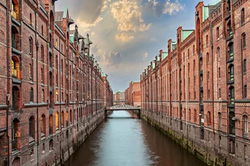 Speicherstadt in Hamburg by night © travelview