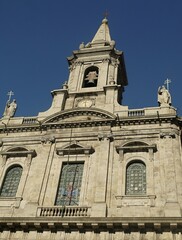 Fototapeta na wymiar Trindade church in Porto - Portugal