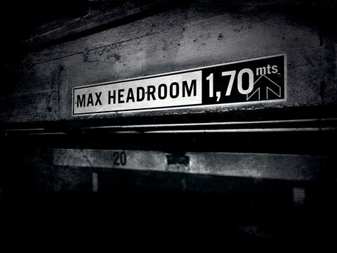 r&oacute;tulo en parking