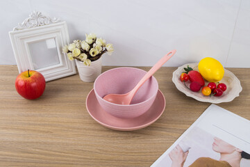 Colorful and beautiful plastic bowl set