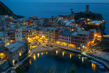 Fototapeta na wymiar Sunset in Vernazza through a vintage lens, Cinque Terre, Liguria, Italy