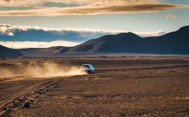 4wd car driving with dusty icelandic highlands in summer © Mumemories