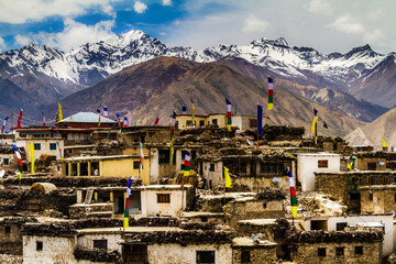 village in the himalayas