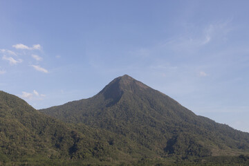 Fototapeta premium mountain and clouds