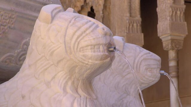 Le&oacute;n del Patio de los leones, Alhambra.