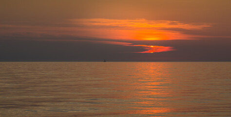 Obraz premium sunset over the Baltic sea