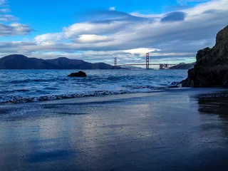 Photo sur Plexiglas Plage de Baker, San Francisco View of the Golden Gate Bridge from Bakers Beach in San Francisco, California