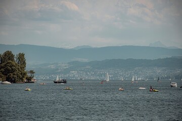 Obraz premium boat on the big lake